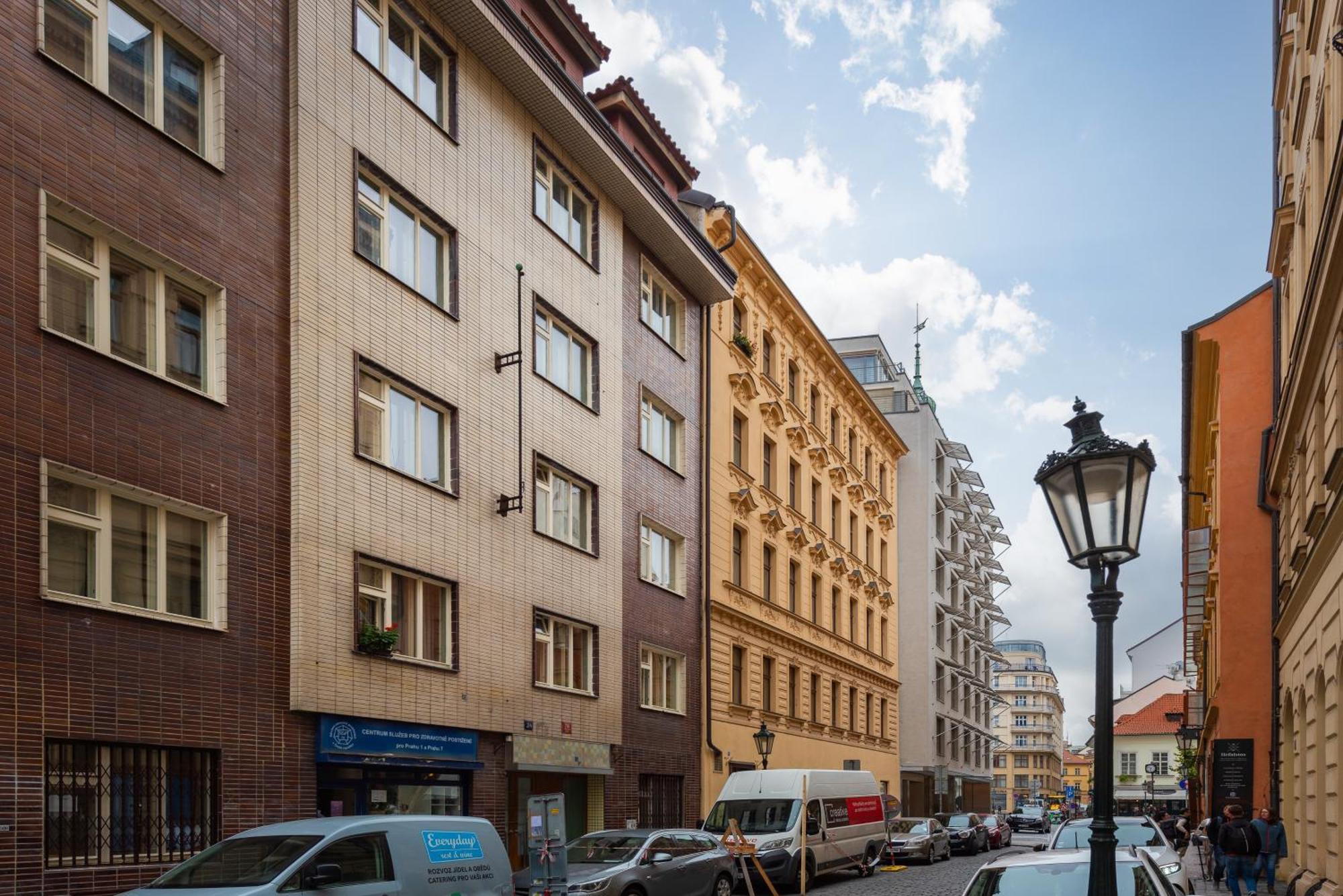 Lighthouse Apartment Praag Buitenkant foto